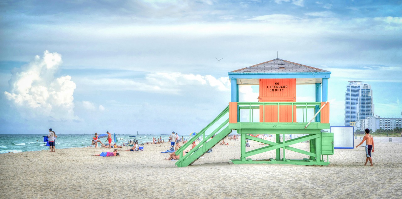 SOUTH FLORIDA BEACH LIFE GUARD SHACK