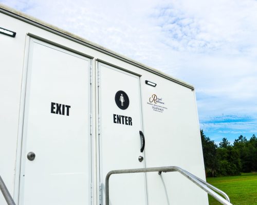DSC02376. 11 STALL EXT DOOR DETAIL ANGLE W_SKY