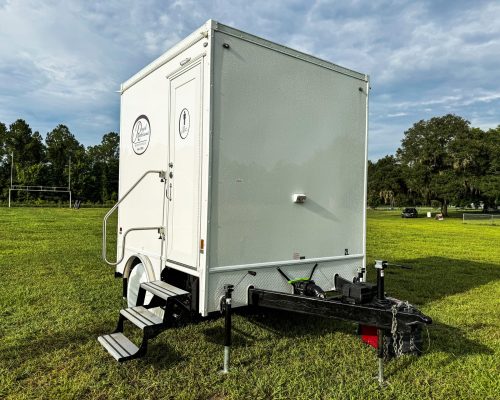 IMG_0056.2 STALL COMPACT MEN_S FRONT ANGLE W_TONGUE