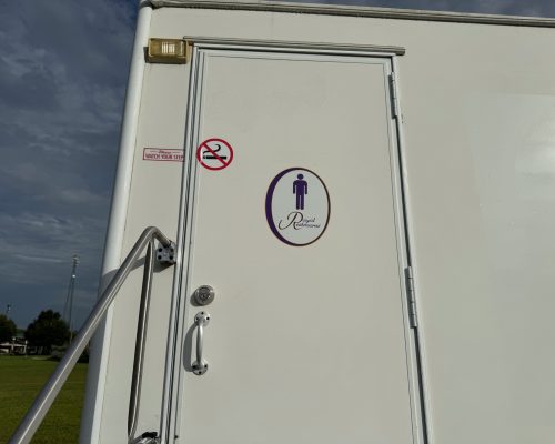 IMG_0081. 6 STALL EXT. MEN_S DOOR DETAIL