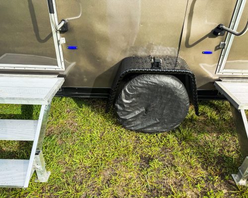 IMG_0099.3-STALL PLAT WHEEL COVER & STEPS DETAIL